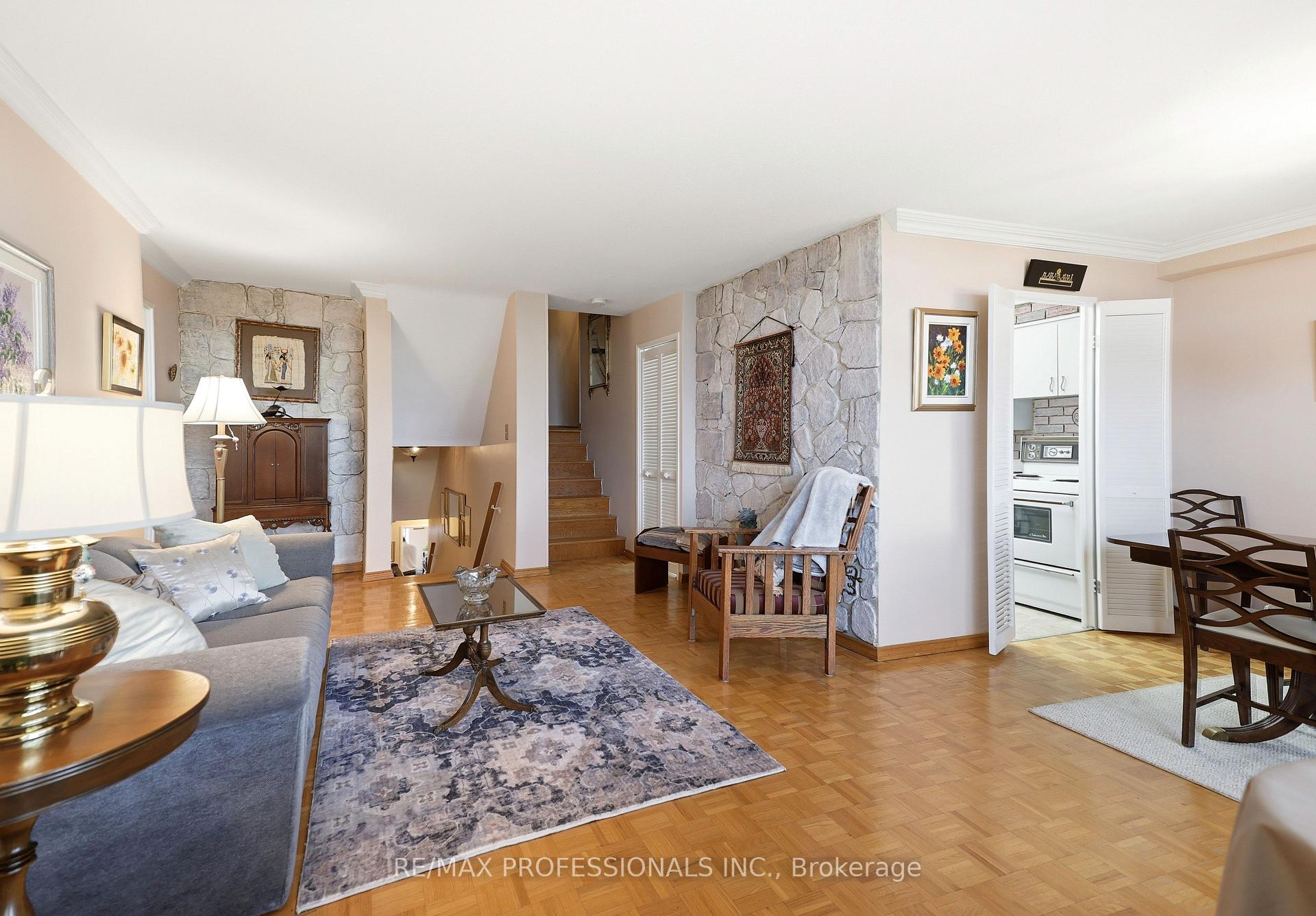 1208-11 Wincott Drive, Toronto