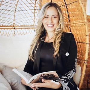 Andrea Hernandez, Xr Realty in Chicago, IL