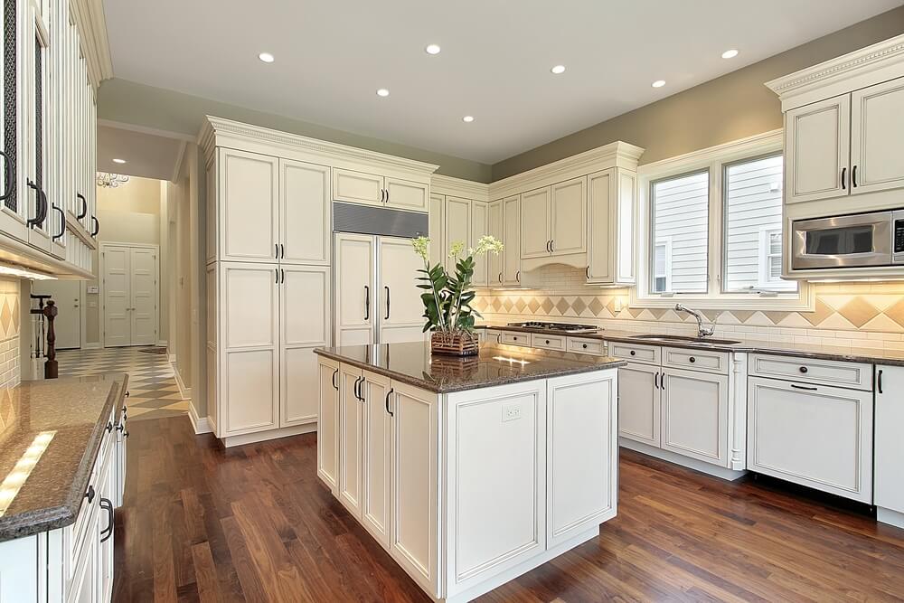 36 brand new all white kitchen layouts & designs (photos)