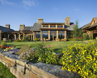 Old River Farm Residence by Locati Architects & Designers