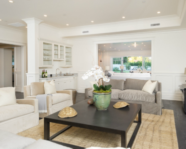 Lovely living room in contemporary Los Angeles home by Meridith Baer Home