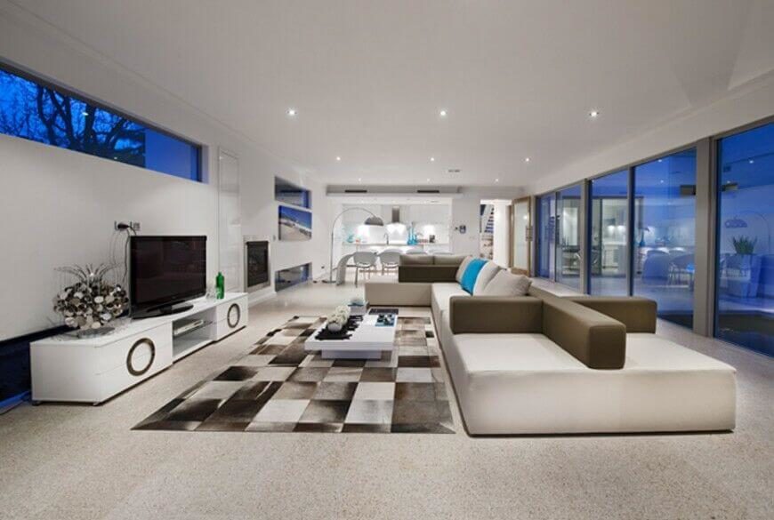 72 Living Rooms with White Furniture (Sofas and Chairs)