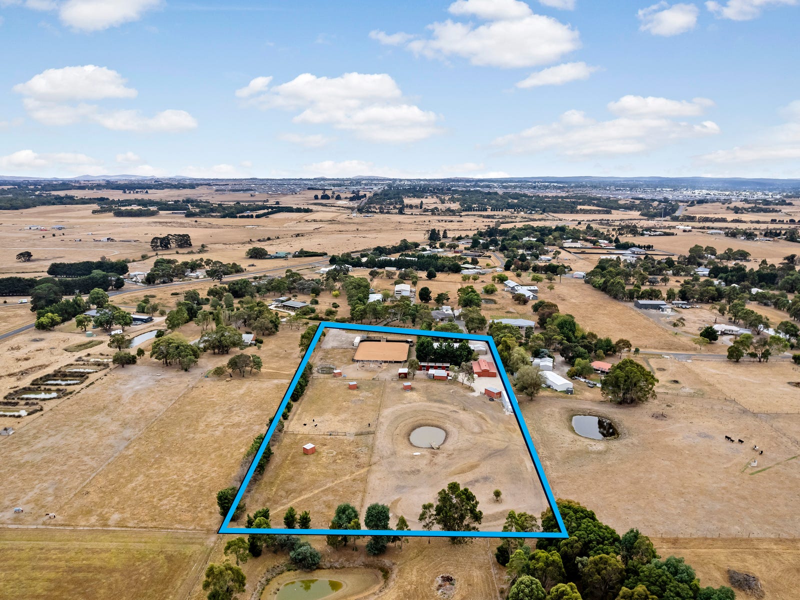 Horse Property For Sale Ross Creek Vic 3351 32 Haleys Road