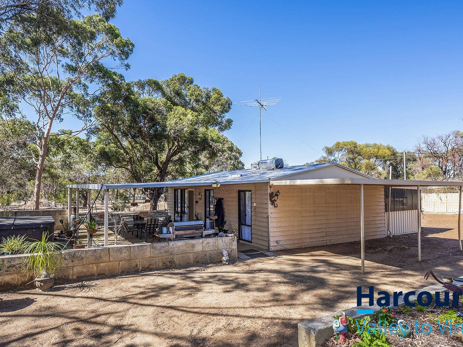Horse Property For Sale Bullsbrook WA 6084 87 Smith Road