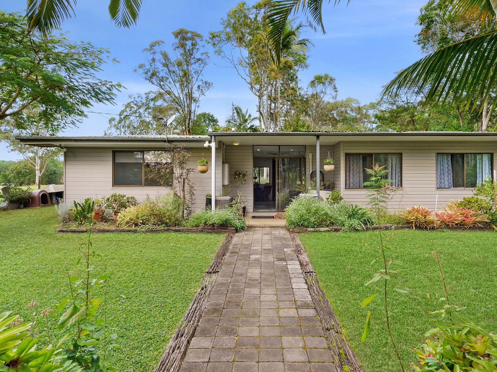 Horse Property For Sale Cooroy Qld 4563 23 Nandroya Road