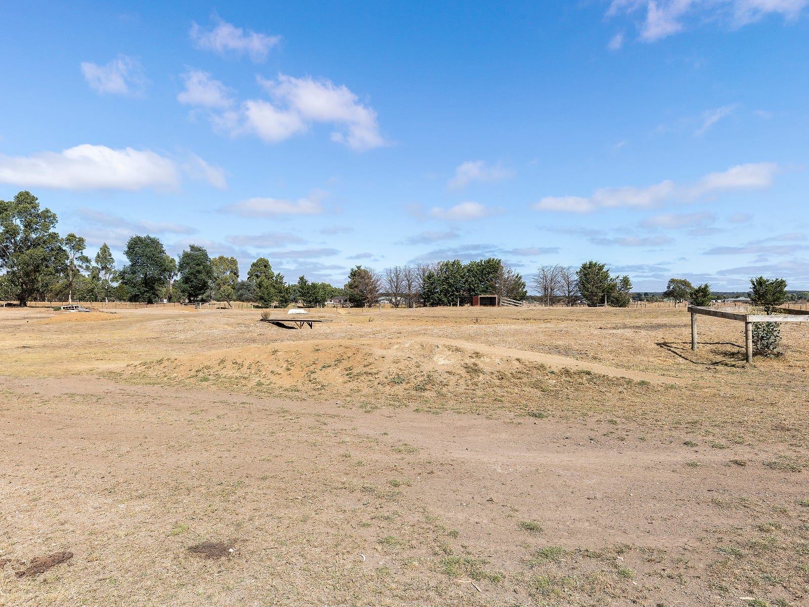 Horse Property For Sale Ross Creek Vic 3351 32 Haleys Road