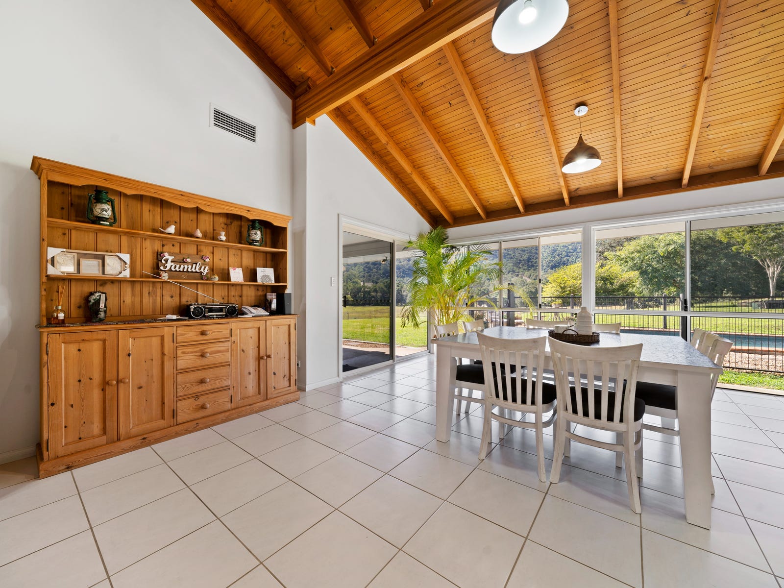 Horse Property For Sale Cedar Creek Qld 4207 281 Cedar Creek Road