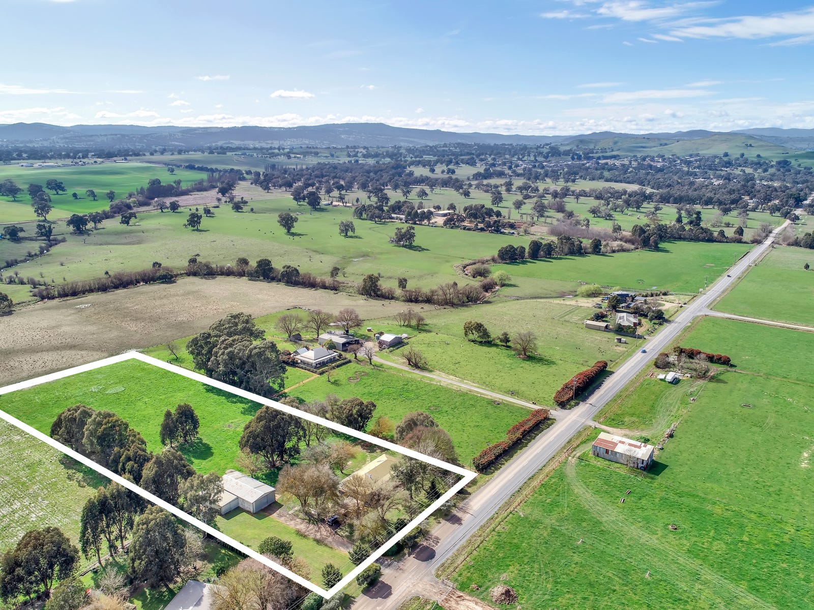 Horse Property For Sale Mansfield Vic 3722 95 Dead Horse Lane