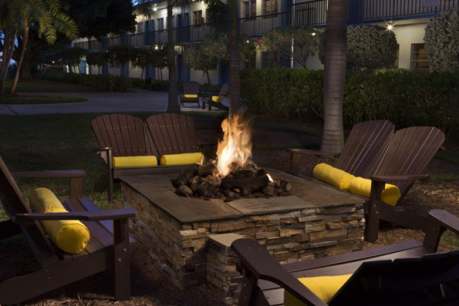 Postcard Inn Postcard Inn On The Beach vacation deals - Lowest Prices, Promotions ...