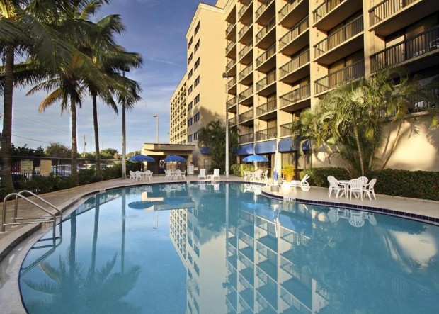 Hampton Inn Cocoa Beach Cheap Vacations Packages | Red Tag Vacations