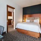 Hotel Le Crystal Montreal