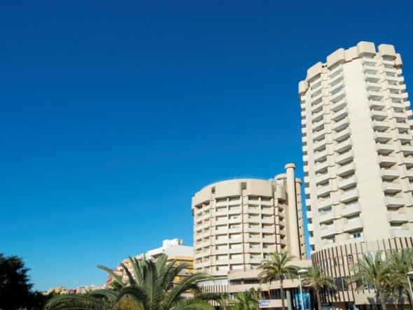 Pierre Vacances Hotel El Puerto vacation deals - Lowest Prices