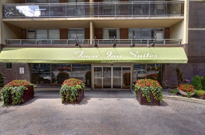 Town Inn Suites vacation deals - Lowest Prices, Promotions, Reviews ...