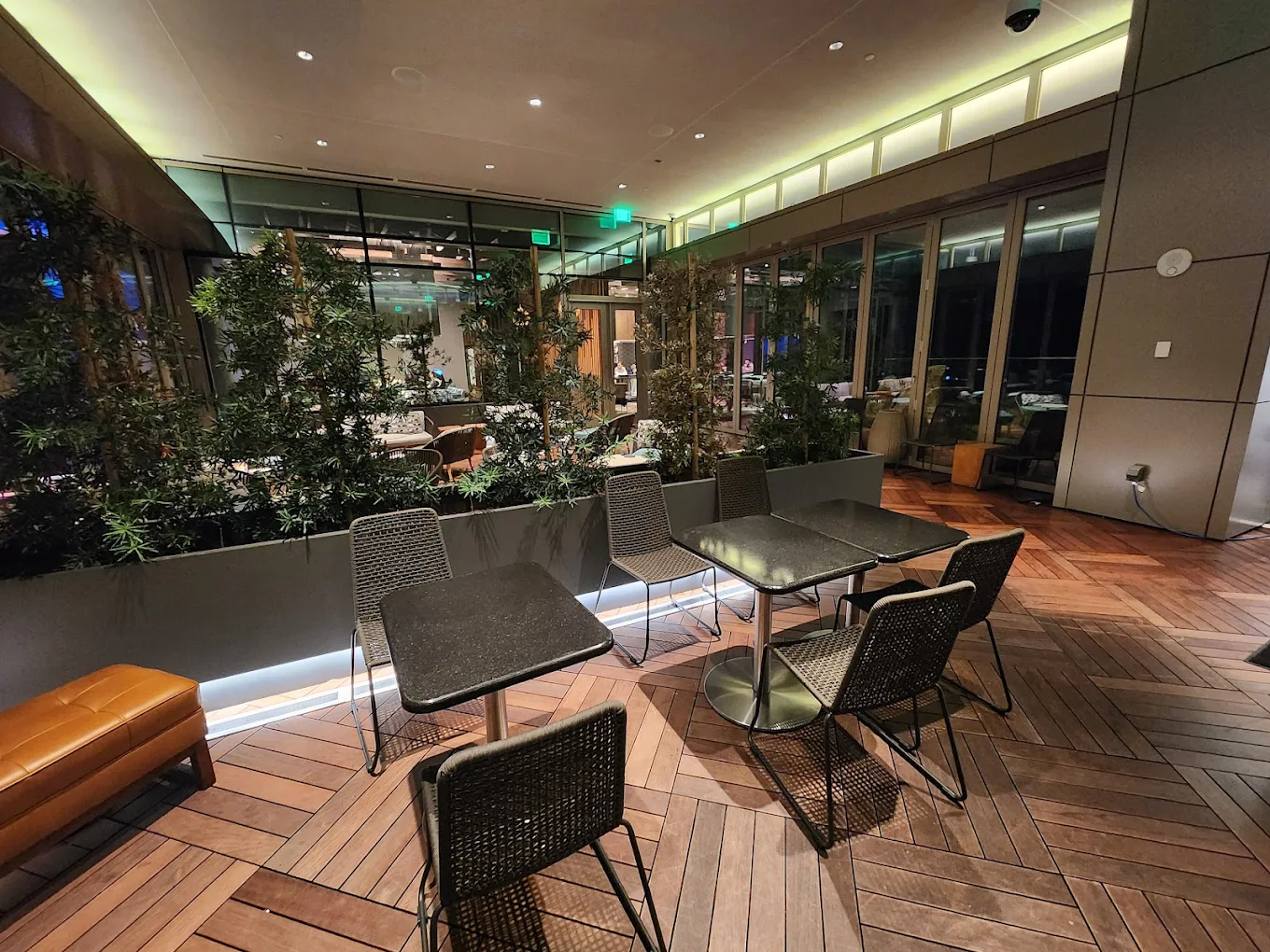 sukai bar and lounge before image