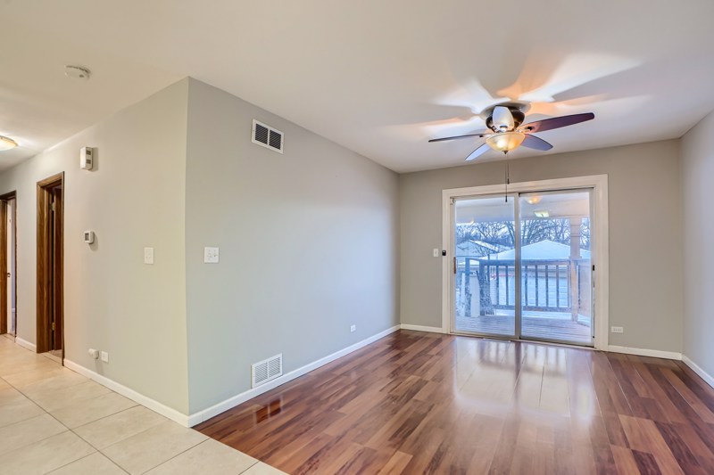 Home for rent 112 Hickory St, Mundelein, IL, 60060 Pathlight