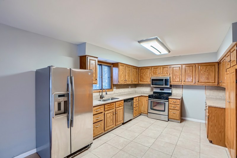 Home for rent 112 Hickory St, Mundelein, IL, 60060 Pathlight