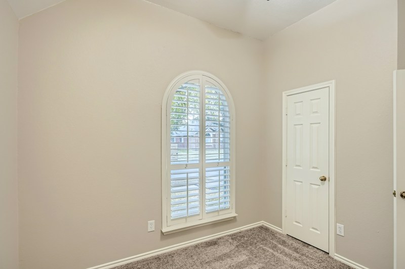 Home for rent 1701 Yellowstone Avenue, Lewisville, TX, 75077 Pathlig