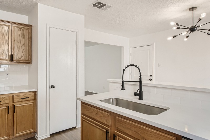 Home for rent 2103 Yucatan Plaza, Dallas, TX, 75211 Pathlight