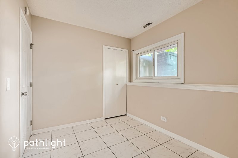 Home for rent 30W121 Wildwood Court, Warrenville, IL, 60555 Pathligh