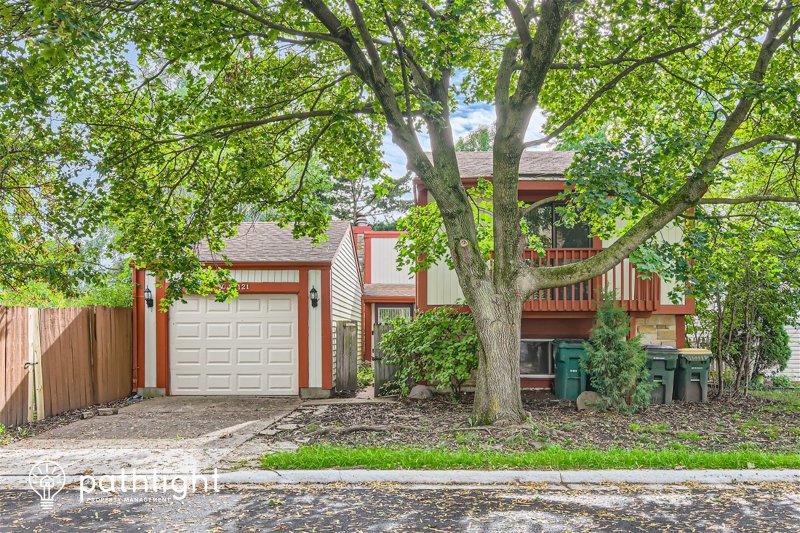 Home for rent 30W121 Wildwood Court, Warrenville, IL, 60555 Pathligh