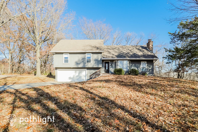 Home for rent 5409 NW Foxhill Rd, Parkville, MO, 64152 Pathlight