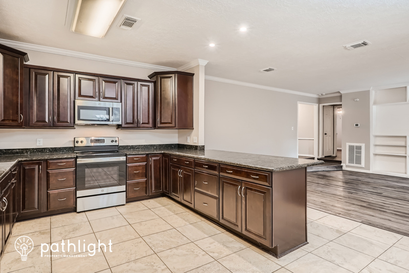 Home for rent 6 Lancelot Ln, Conroe, TX, 77304 Pathlight Property