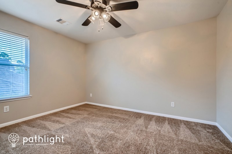 Home for rent 12415 Jamestown Crossing Lane, Humble, TX, 77346 Pathl