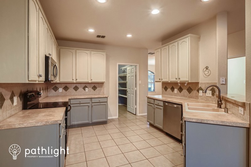 Home for rent 3227 Guadaloupe, Grand Prairie, TX, 75054 Pathlight