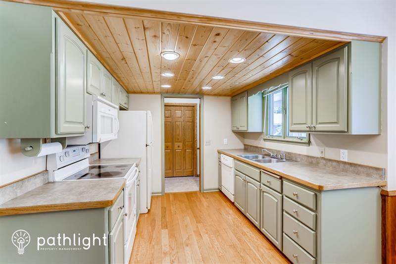 Home for rent 1820 Gladview Ln, Maple Plain, MN, 55359 Pathlight