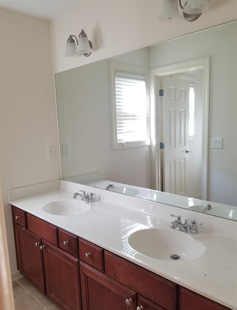 Home for rent 6044 Golf View Crossing, Locust Grove, GA, 30248 Pathl