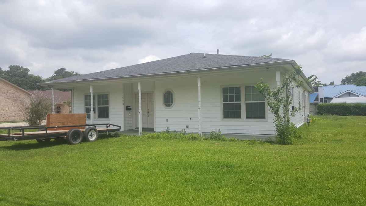 Investment Property for sale in Port Neches, TX 77651 95,000