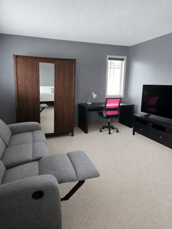 コイアページ (ホームステイカスタム) ｶﾙｶﾞﾘｰ · カナダ · 質の高いホームステイで部屋を借りる · HomestayBay