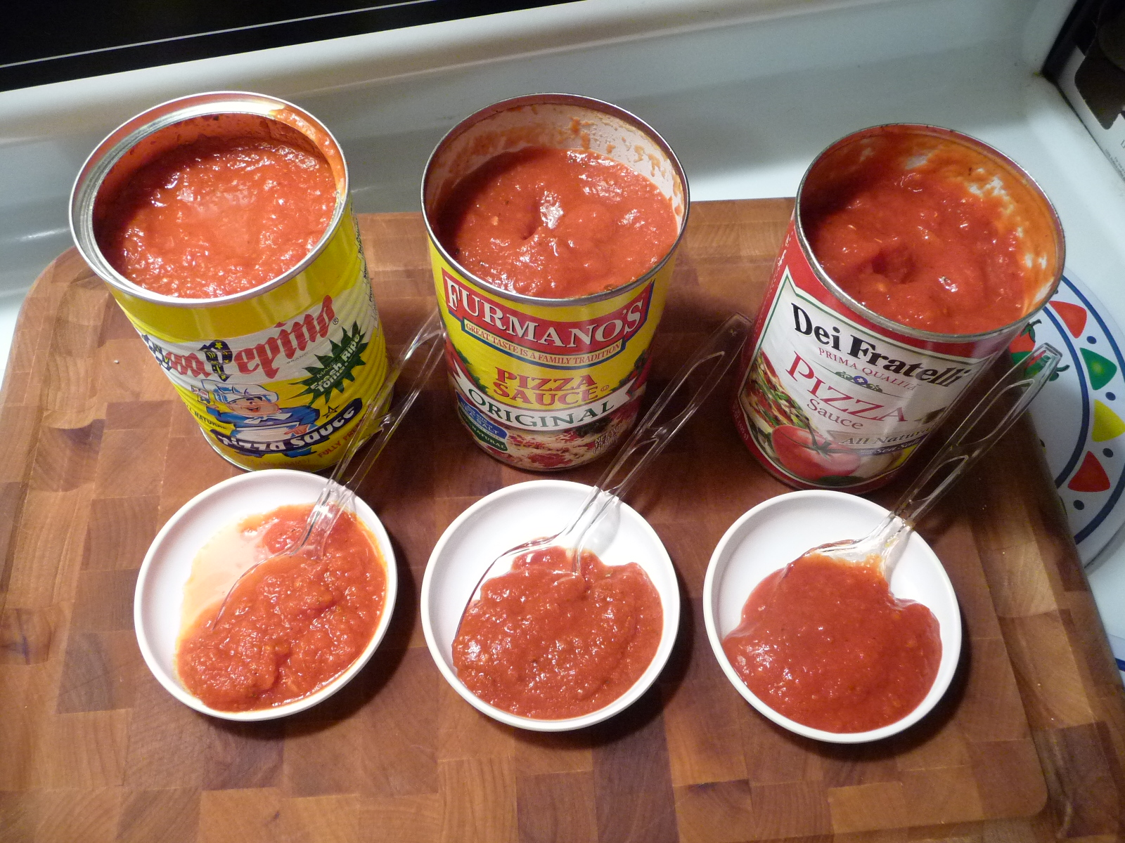 pizza sauces trio overhead hotsaucedaily