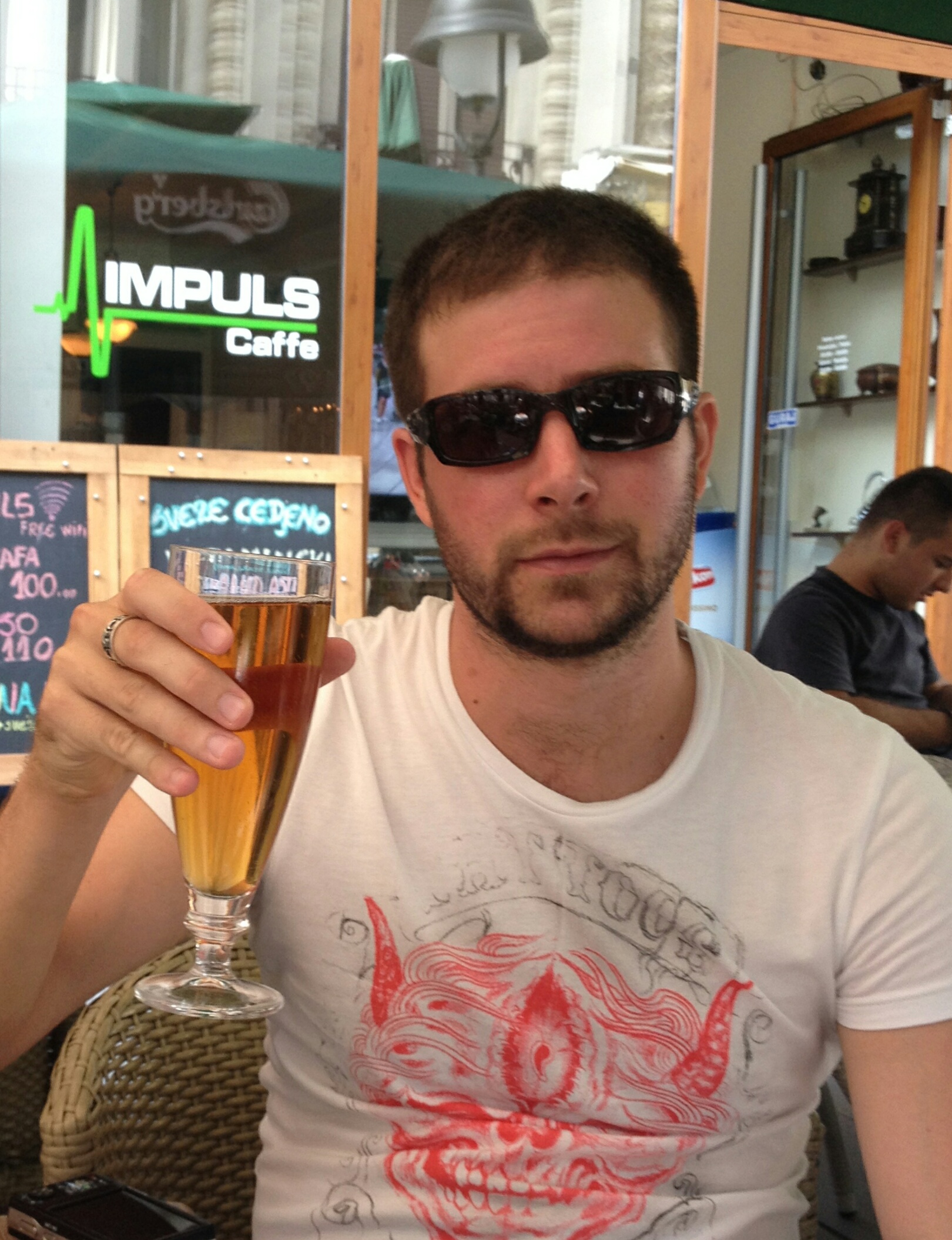 Dejan is on Couchsurfing! Couchsurfing