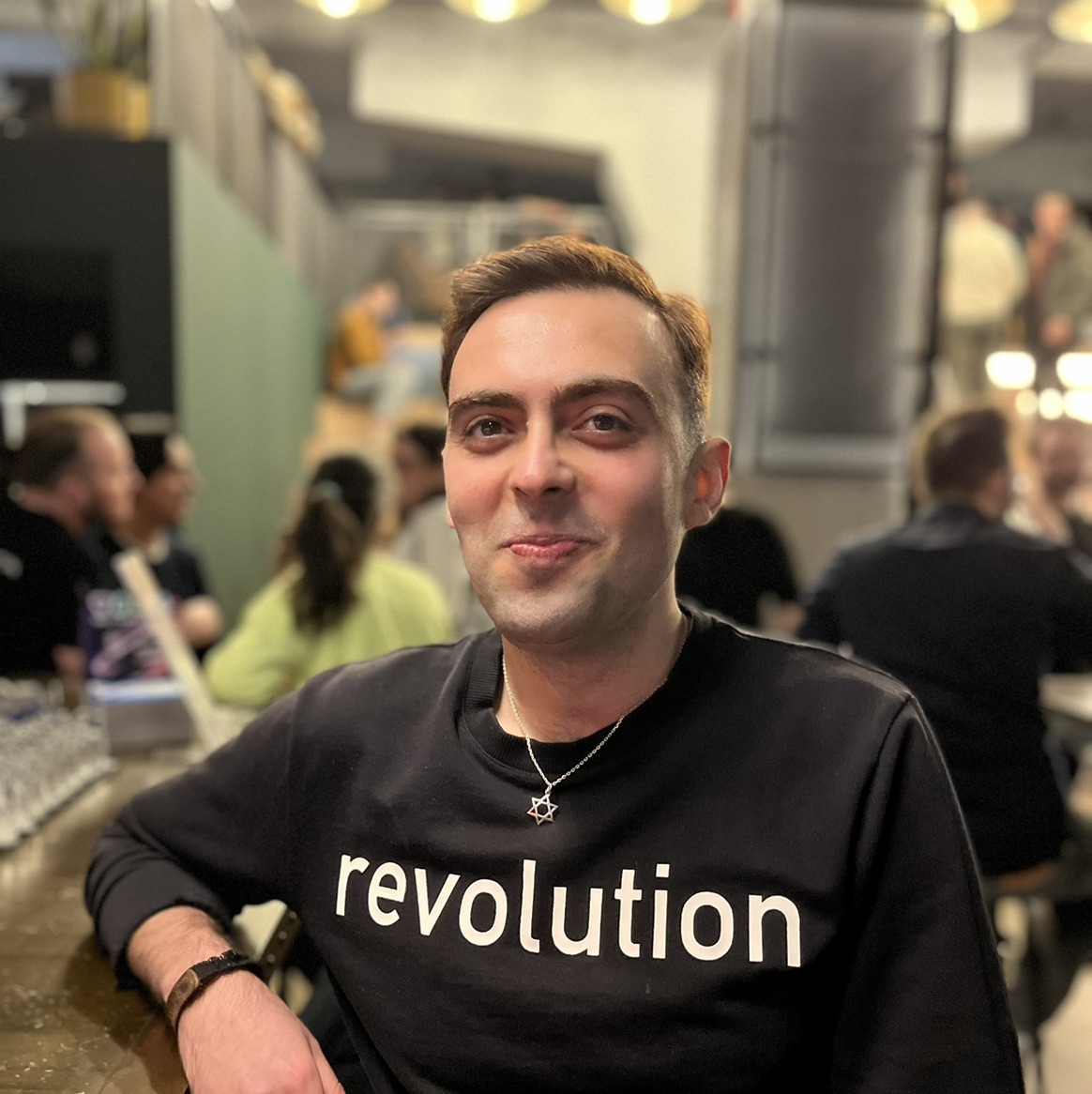 Sevan is on Couchsurfing! Couchsurfing