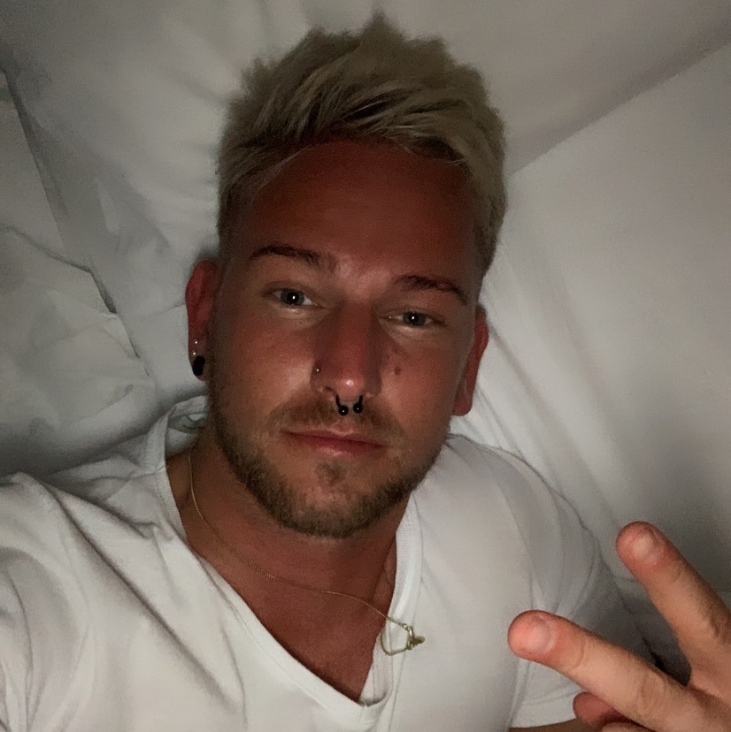 Dominik is on Couchsurfing! Couchsurfing