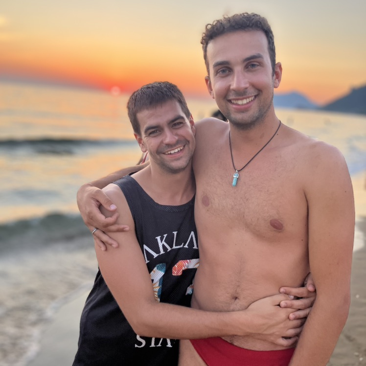 Diego is on Couchsurfing! Couchsurfing