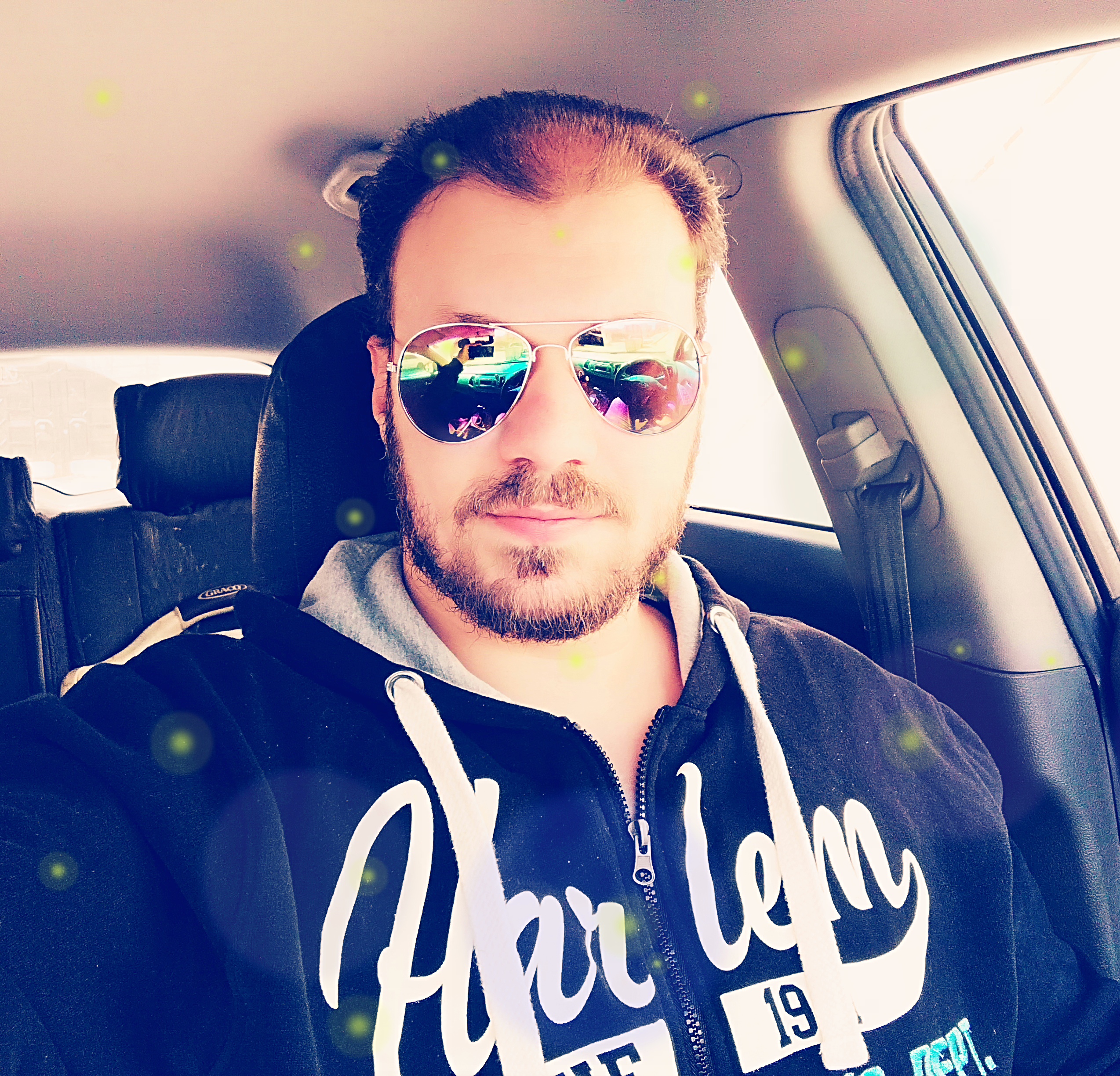 Mohamed is on Couchsurfing! Couchsurfing