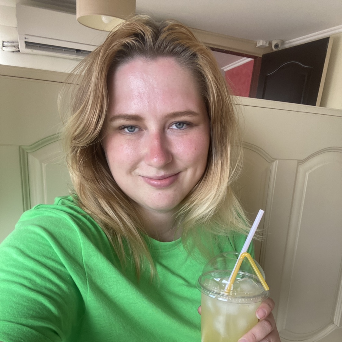 Vikroriia is on Couchsurfing! Couchsurfing