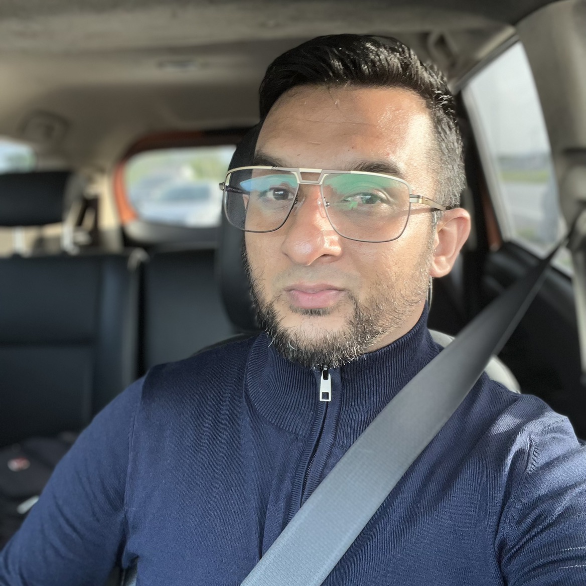 Anwar is on couchsurfing couchsurfing