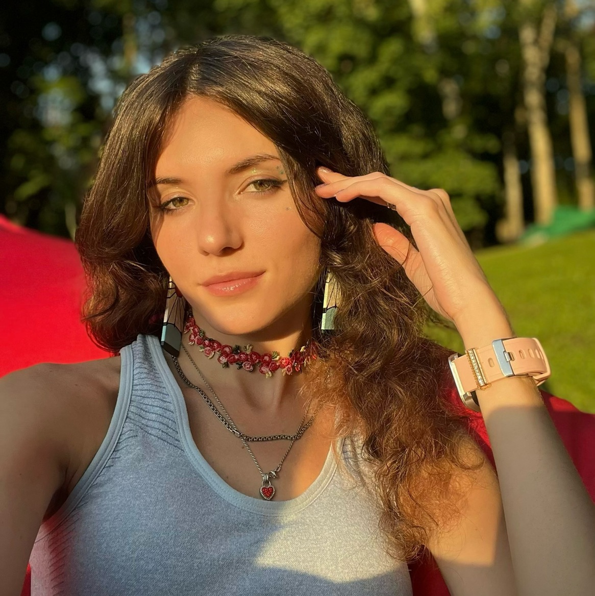 stacie-is-on-couchsurfing-couchsurfing