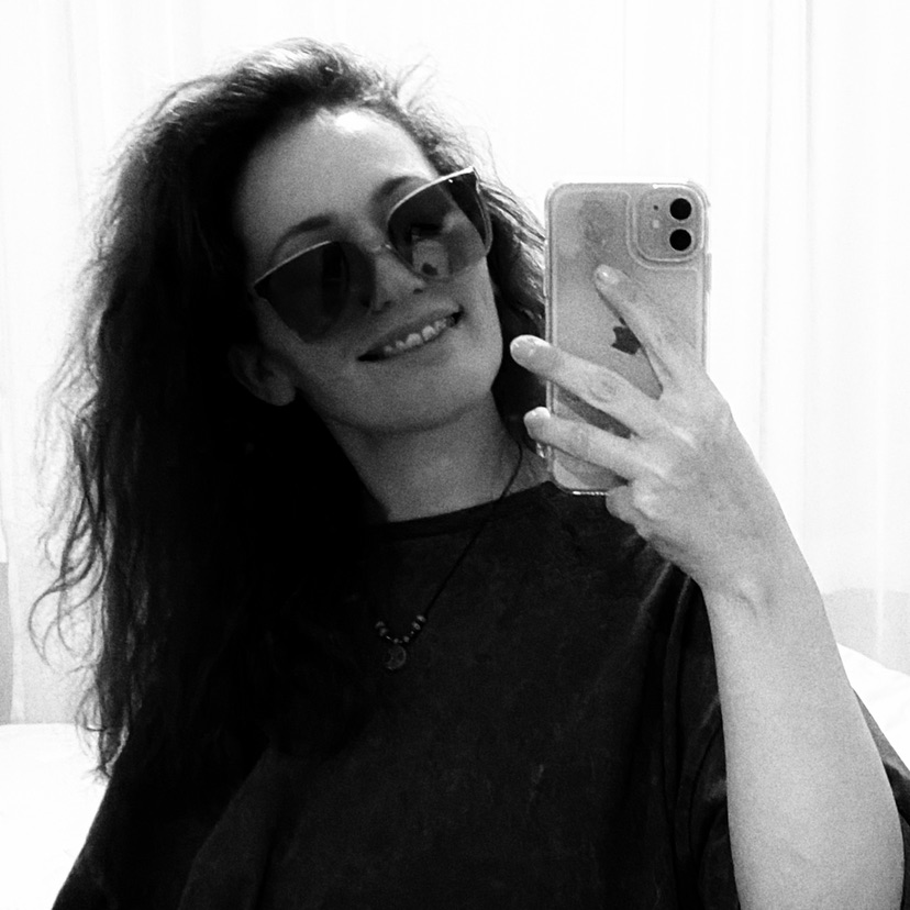 Meyra is on Couchsurfing! Couchsurfing
