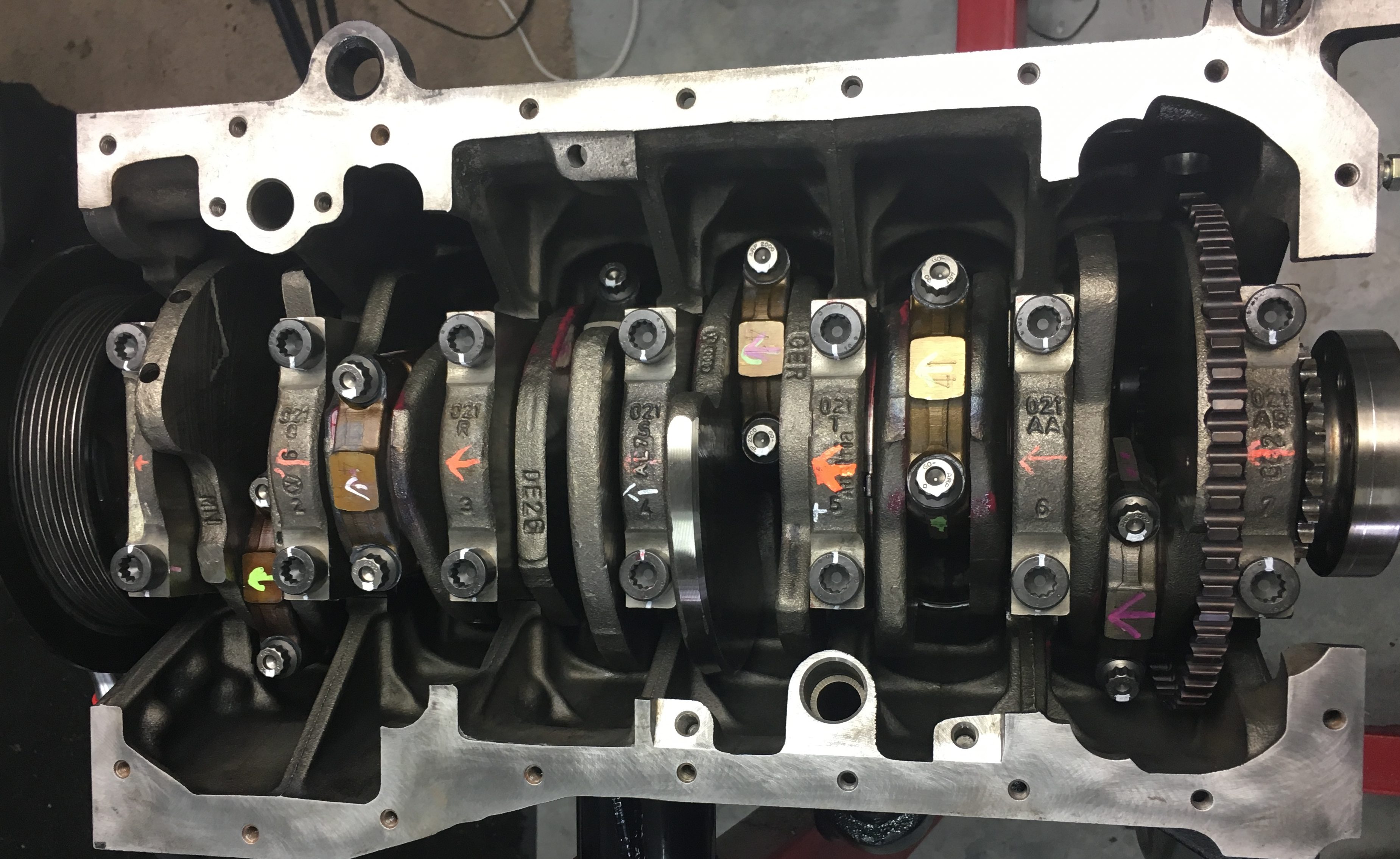 How to assemble an engine block Humble Mechanic