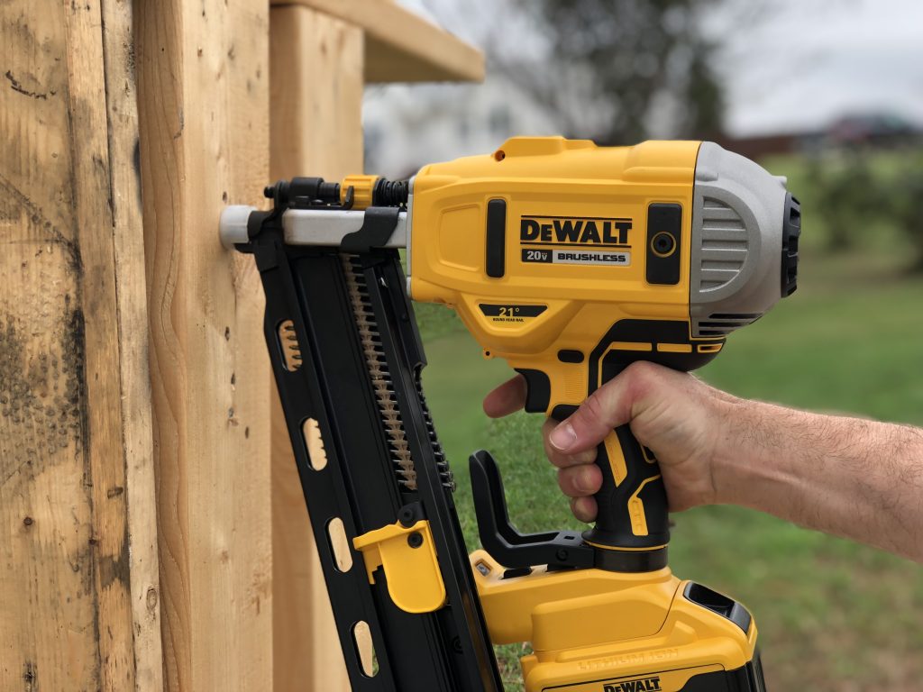 thumbnail image 2 of Framing Nailer | Pro Of Pneumatic Nailers | 30 Degree Accepts 2-Inch To 3-1/2-Inch Paper 2 of 11