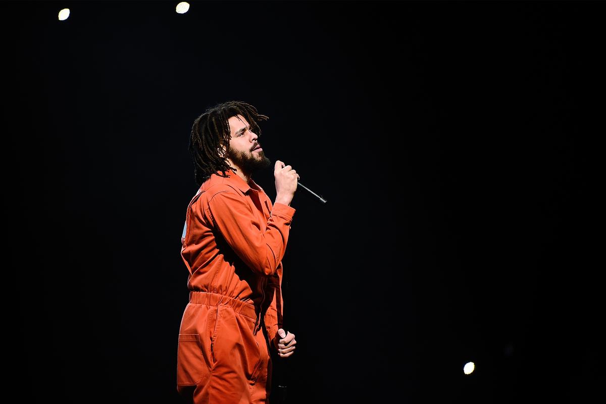 Watch J. Cole Perform “Photograph” in Lagos, Nigeria | HWING
