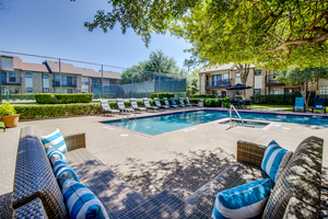 The Courtyard Apartments