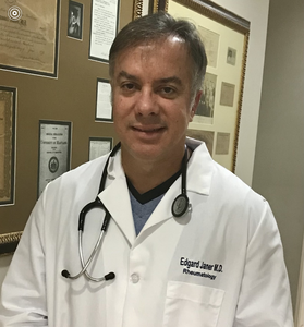 Dr. Edgard Janer