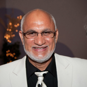 Dr. Mohammad Yunas