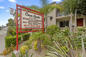 Casa Linda Apartments