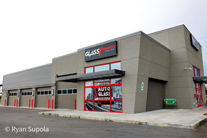 Auto Glass Specialist
